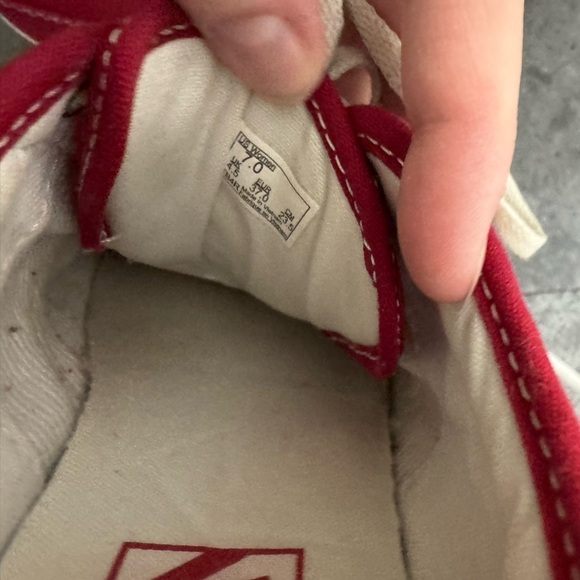 Vans Classic off the wall Pro Low Top Skate Shoes Canvas Red Women’s - Picture 10 of 13